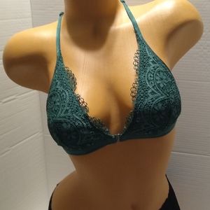 VS PINK Green Lace Bra Medium NWOT